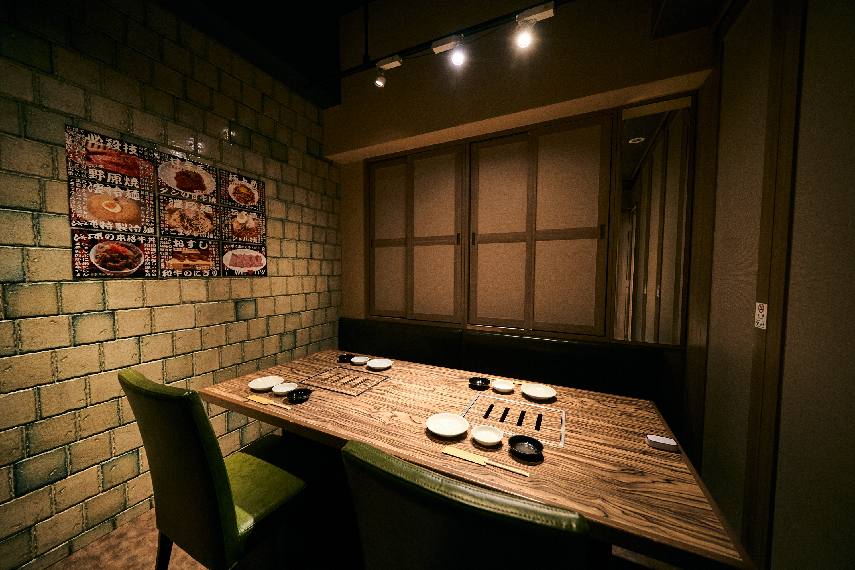 【送料込】焼肉ジャンボはなれ:黒毛和牛の牛丼 (200g入 2パック)(ギフト対応)