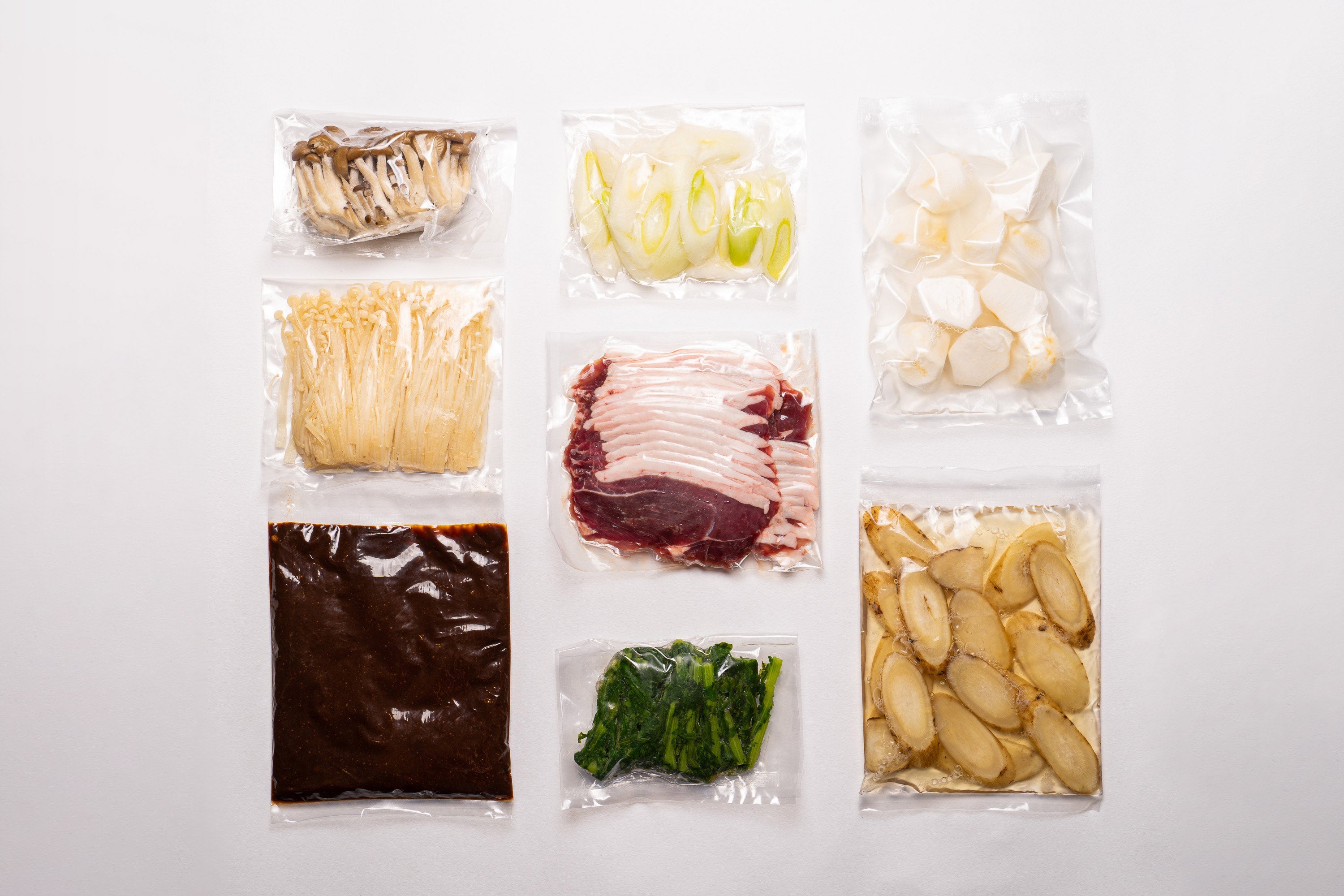 柳家:国産猪肉をオリジナル味噌ダレで煮込む猪鍋(2-3人前)●