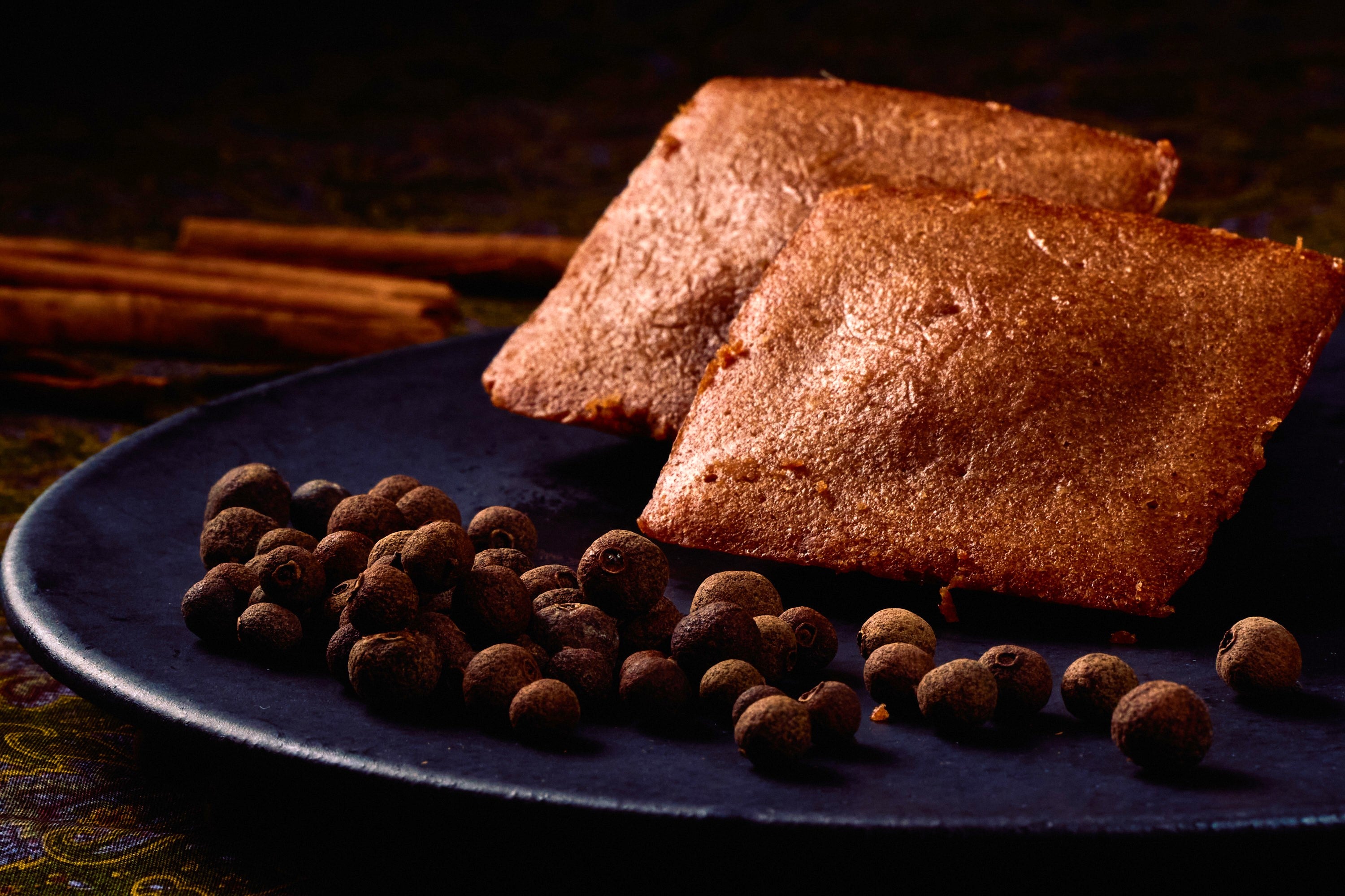 カルパシ：スパイスフィナンシェ２種詰め合わせ（カルダモン・オールスパイス）