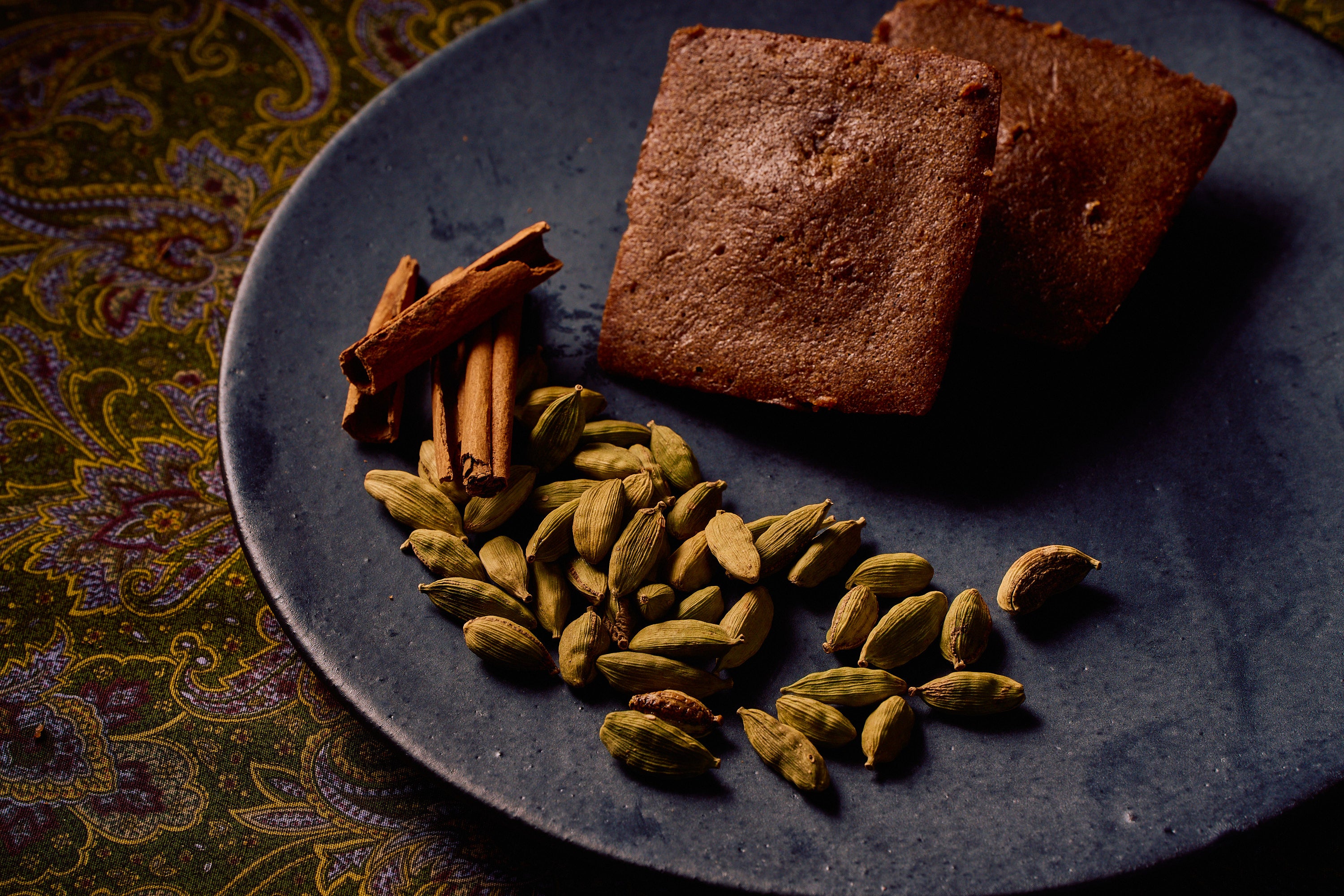 カルパシ：スパイスフィナンシェ２種詰め合わせ（カルダモン・オールスパイス）