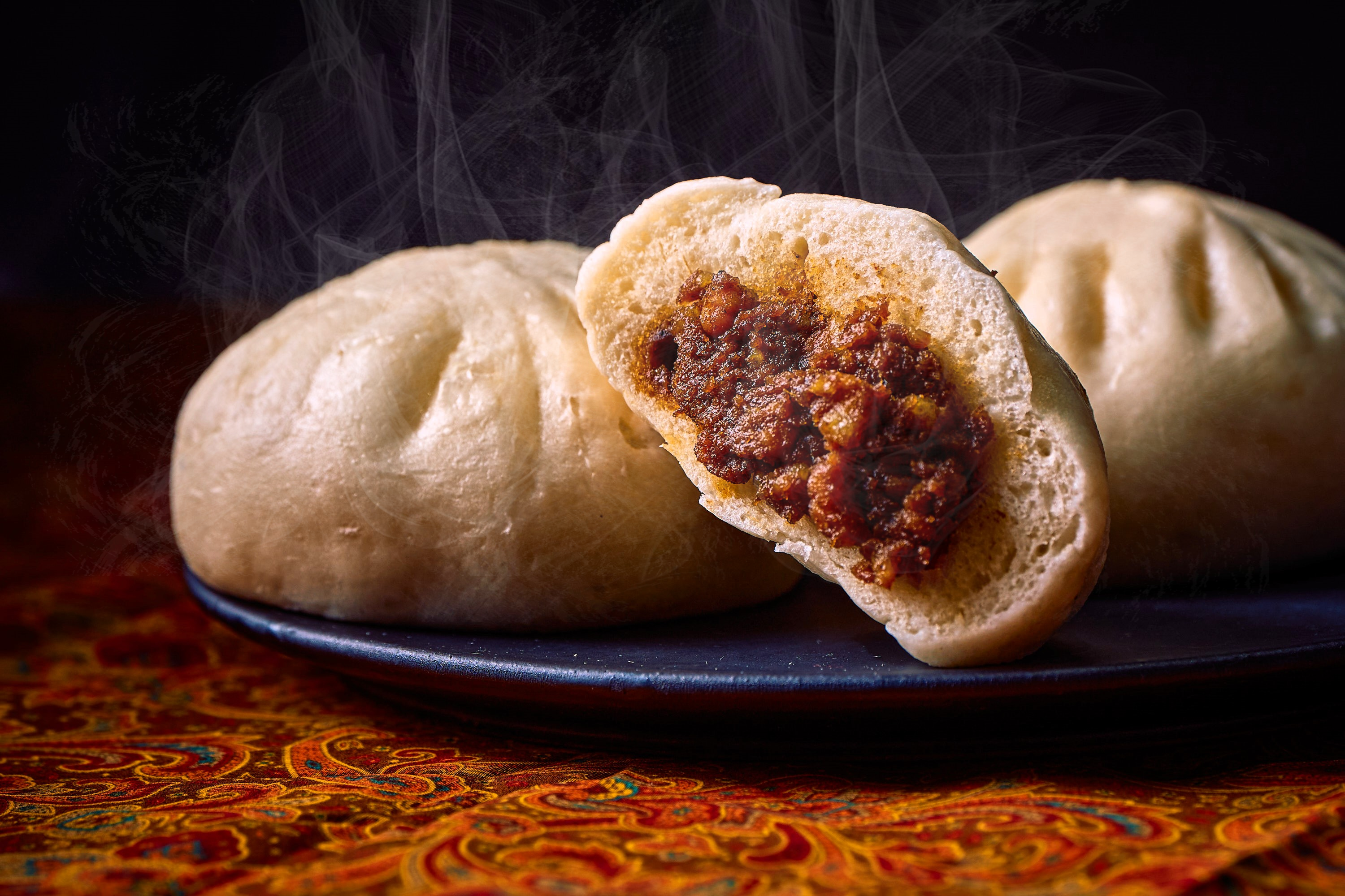 カッチャルバッチャル：スパイス香る 特製ポークカレーまん3個セット