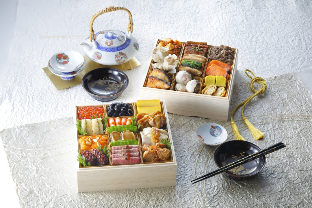 【早割特典付・送料込】京天神野口：お節（鯛カレー付き：25品目)・からすみ蕎麦 付
