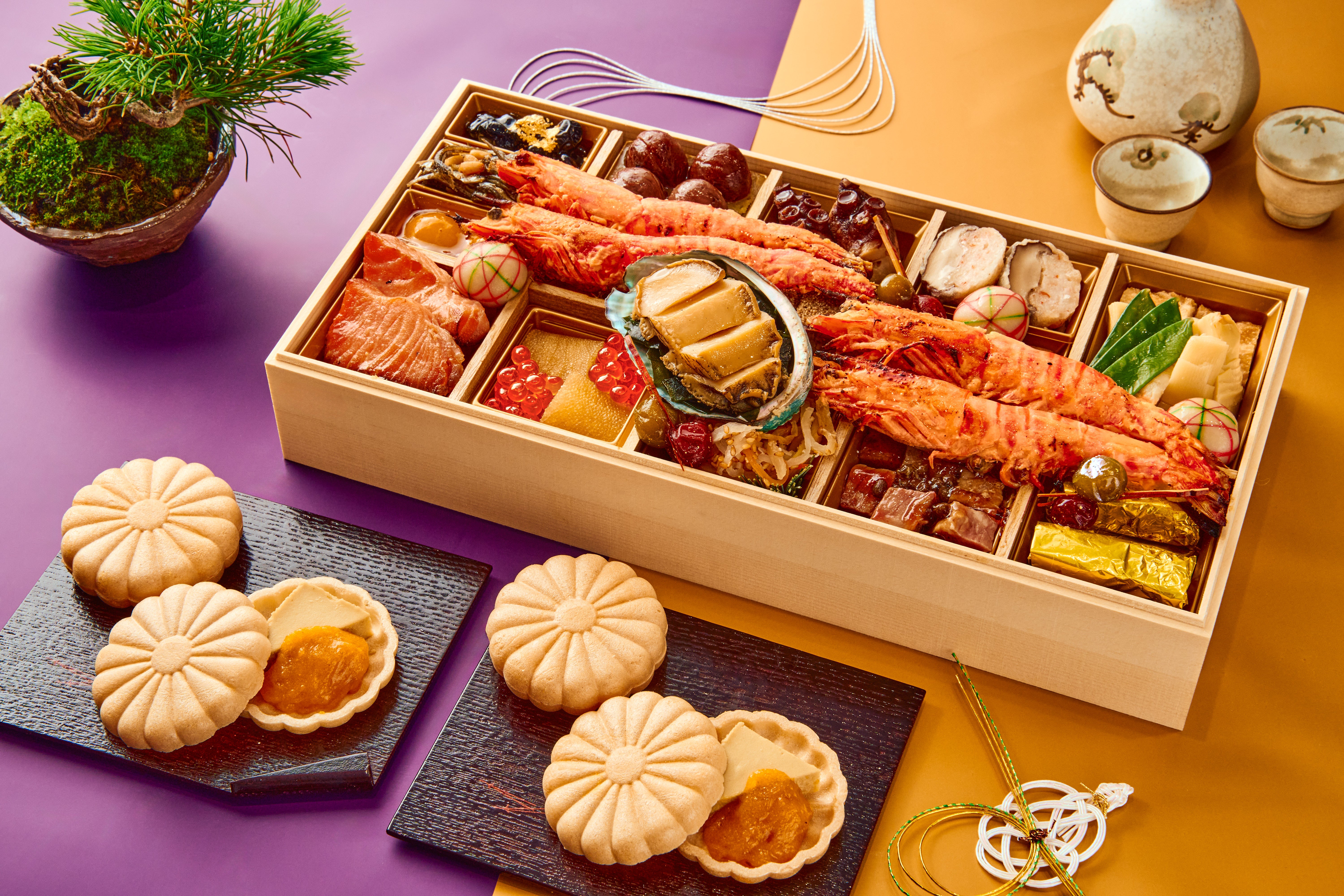 銀座しのはら：お節（フォアグラ最中付：23品目)